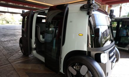 Last Week in AI #322 – Robotaxi progress, OpenAI Business, Gemini in Chrome