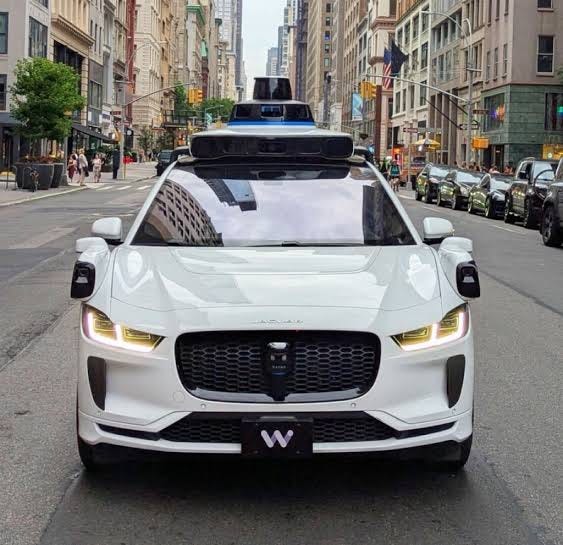 Visions of AI: An Inflection Point in Robotaxis in 2027